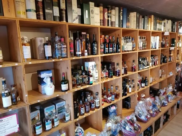 Eine grosse Auswahl an weiteren Rum ist im Laden erhältlich